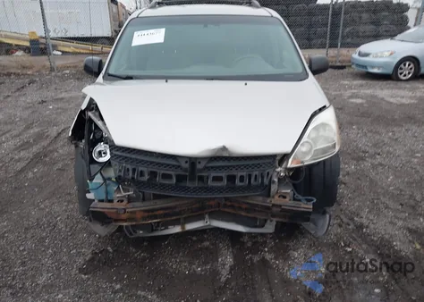 2004 Toyota Sienna Le from USA, damaged, VIN 5TDZA23C34S200945